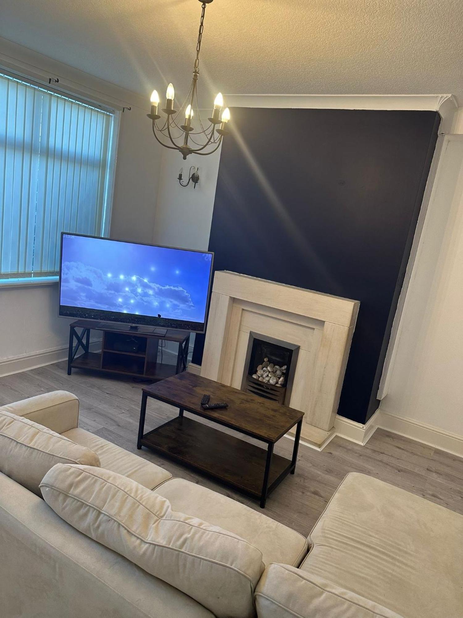 Abigail House Apartment Westhoughton Bagian luar foto